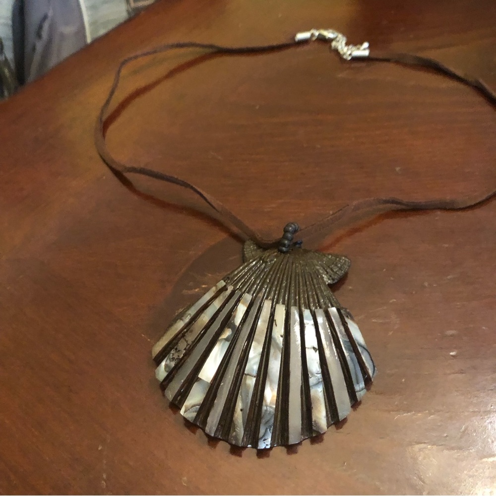 Shell Pendant Necklace with Brown Cord Women's Brown/Gray - Picture 8 of 9